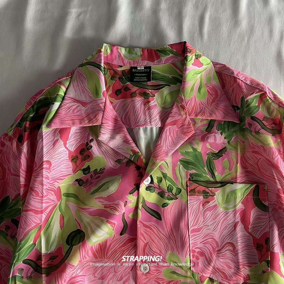 Pink Graffiti Floral Cuban Col - Summer Clothing Men 2025 recension och pris